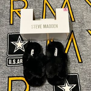Steve Madden Fluffy Sandals!